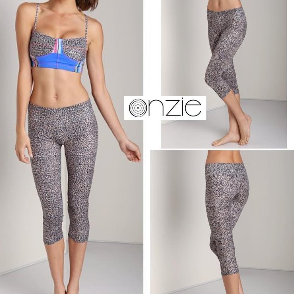 NWT ONZIE YOGA WEAR Women S/M Capri Legging Pant Cheetah Animal Print Run Gym